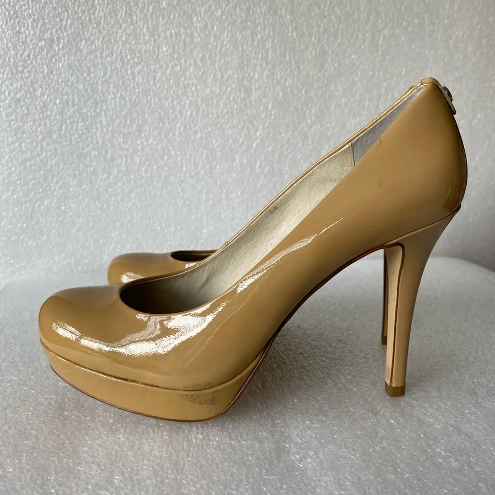 MICHAEL Michael Kors Nude Beige lonna Pump Platform Round Toe Stiletto Size 7 M
